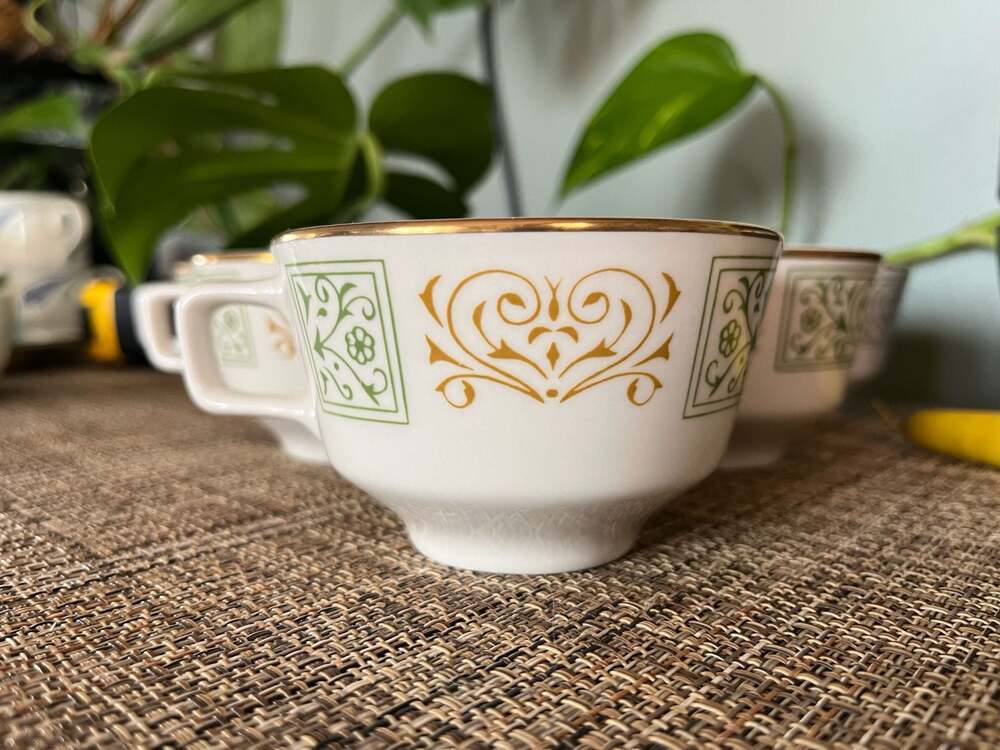 Vintage Homer Laughlin Best Chin Gold and Green Scroll Hearts Coffee Tea Cups 6